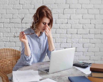 Symptoms & Causes of Eye Strain