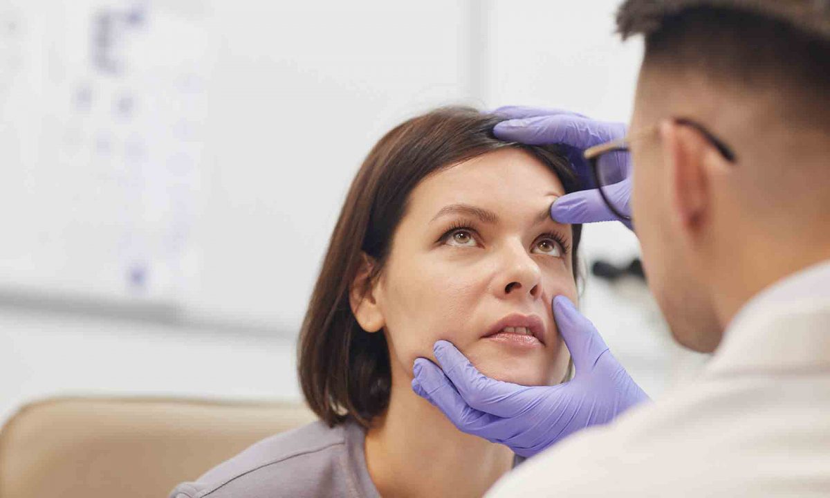 How Do You Prevent Dry Eyes In The Winter?