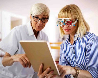 What Are Signs That You Need Glasses?